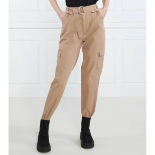 GUESS Spodnie VANESSA | Relaxed fit - Spodnie damskie - miniaturka - grafika 1