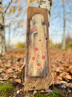 Rustykalna deska z aniołem, prezent - Obrazy i zdjęcia na płótnie - miniaturka - grafika 1