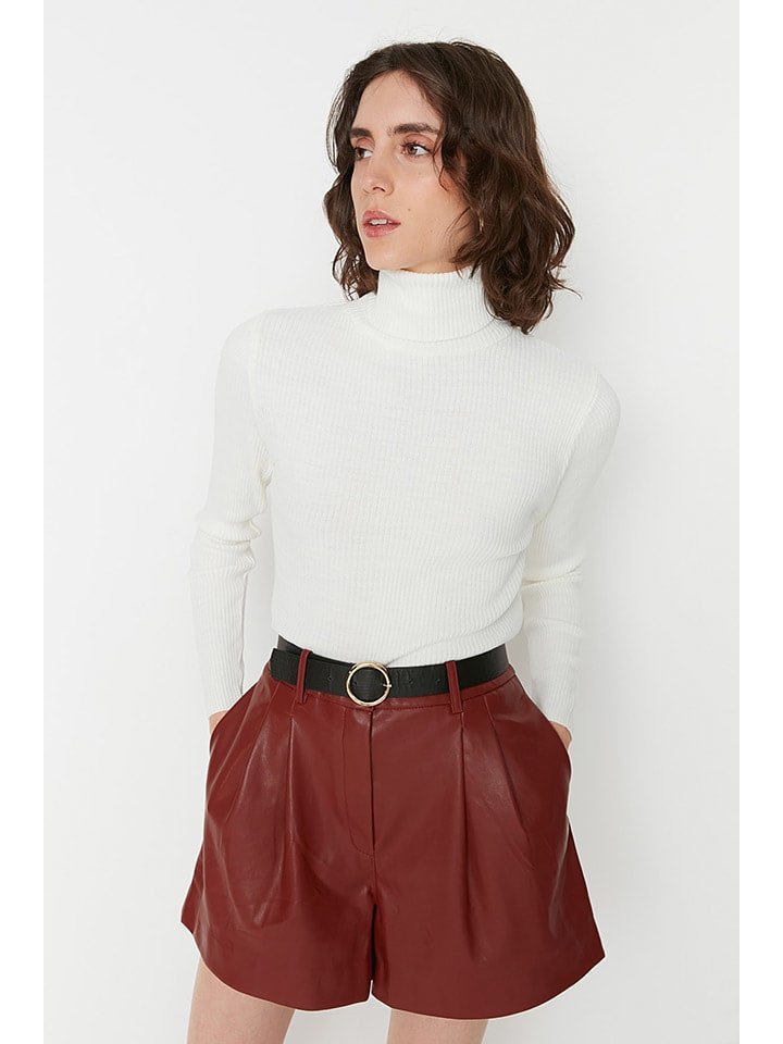 trendyol Golf w kolorze kremowym