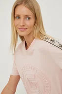 Koszulki sportowe damskie - Guess t-shirt bawełniany kolor różowy - miniaturka - grafika 1