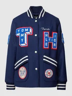 Kurtki damskie - Kurtka baseballowa z naszywkami z logo i motywem model ‘COLLEGIATE’ - miniaturka - grafika 1
