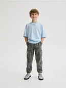 Spodnie i spodenki dla chłopców - Reserved - Jeansy jogger fit - szary - miniaturka - grafika 1
