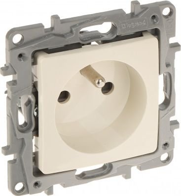 Legrand GNIAZDO POJEDYNCZE LE-764640 Niloe 250V AC 16A LEGRAND
