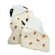 Rożki i beciki - Otulacz Flumi do fotelika samochodowego i gondoli - ciepły kocyk niemowlęcy na spacery i podróże - kremowy, misie - miniaturka - grafika 1