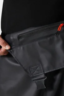 Ogrodniczki Przeciwdeszczowe Helly Hansen Gale BLA - Spodnie sportowe męskie - miniaturka - grafika 1