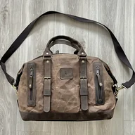 Torby podróżne - Torba bagażowa podróżna brązowa ze skóry i bawełny woskowanej Vintage. - miniaturka - grafika 1