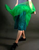 Spódnice - Spódnica tiulowa zielona na plisowanej - gniecionej podszewce - miniaturka - grafika 1