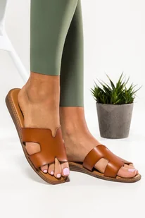 Brązowe klapki damskie płaskie geometryczne wycięcia Casu JK-991-4-38 - Klapki i japonki damskie Brązowe klapki damskie płaskie geometryczne wycięcia Casu JK-991-4-38 - Klapki i japonki damskie - miniaturka - grafika 1