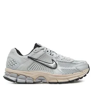 Sneakersy damskie - Sneakersy Nike Zoom Vomero 5 FN6742 002 Szary - miniaturka - grafika 1