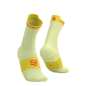 Skarpetki sportowe męskie - COMPRESSPORT Skarpetki do biegania wysokie PRORACING SOCKS V4 RUN HIGH elf yellow/fluo red - miniaturka - grafika 1