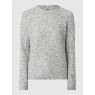 Swetry damskie - Sweter z dodatkiem wełny z alpaki model Alva - YAS - grafika 1