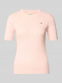 Swetry damskie - Bluzka z dzianiny ze ściegiem warkoczowym i wyhaftowanym logo - miniaturka - grafika 1