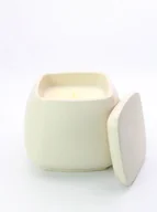 Świece - Świeca sojowa zapachowa waniliowa - handmade, kremowe naczynie z gipsu, prezent, dekoracja - miniaturka - grafika 1