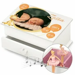 Szkatułka na biżuterię z pozytywką ze zdjęciem dla dziewczynki z okazji narodzin chrzcin - Pozytywki dla dzieci Szkatułka na biżuterię z pozytywką ze zdjęciem dla dziewczynki z okazji narodzin chrzcin - Pozytywki dla dzieci - miniaturka - grafika 1