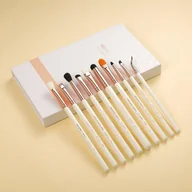 Pędzle do makijażu - Eigshow Zestaw 10 pędzli Eye Brush Kit Rose Gold - miniaturka - grafika 1