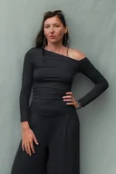 Bluzki damskie - Czarny Asymetryczny longsleeve z modalu - miniaturka - grafika 1