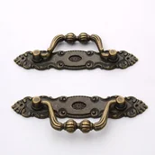 Zawiasy, okucia i inne akcesoria - Komplet 2 klasycznych uchwytów meblowych z brązu, wykonanych ze stopu cynku. - miniaturka - grafika 1