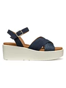 Sandały damskie - Geox Skórzane sandały "Xand" w kolorze granatowym na koturnie - miniaturka - grafika 1