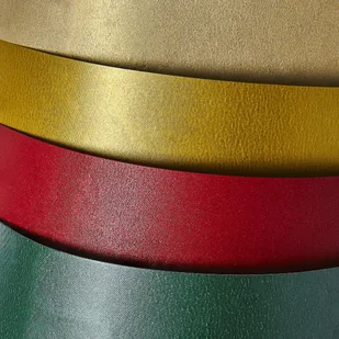 Papier ozdobny wizytówkowy) Galeria Papieru iceland czerwony A4 biały 220g - Opakowania i torebki na prezenty - miniaturka - grafika 2