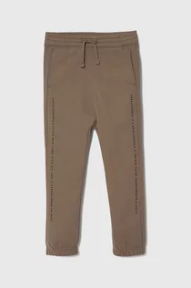 Spodnie i spodenki dla chłopców - Abercrombie & Fitch spodnie dresowe dziecięce kolor zielony z nadrukiem - grafika 1