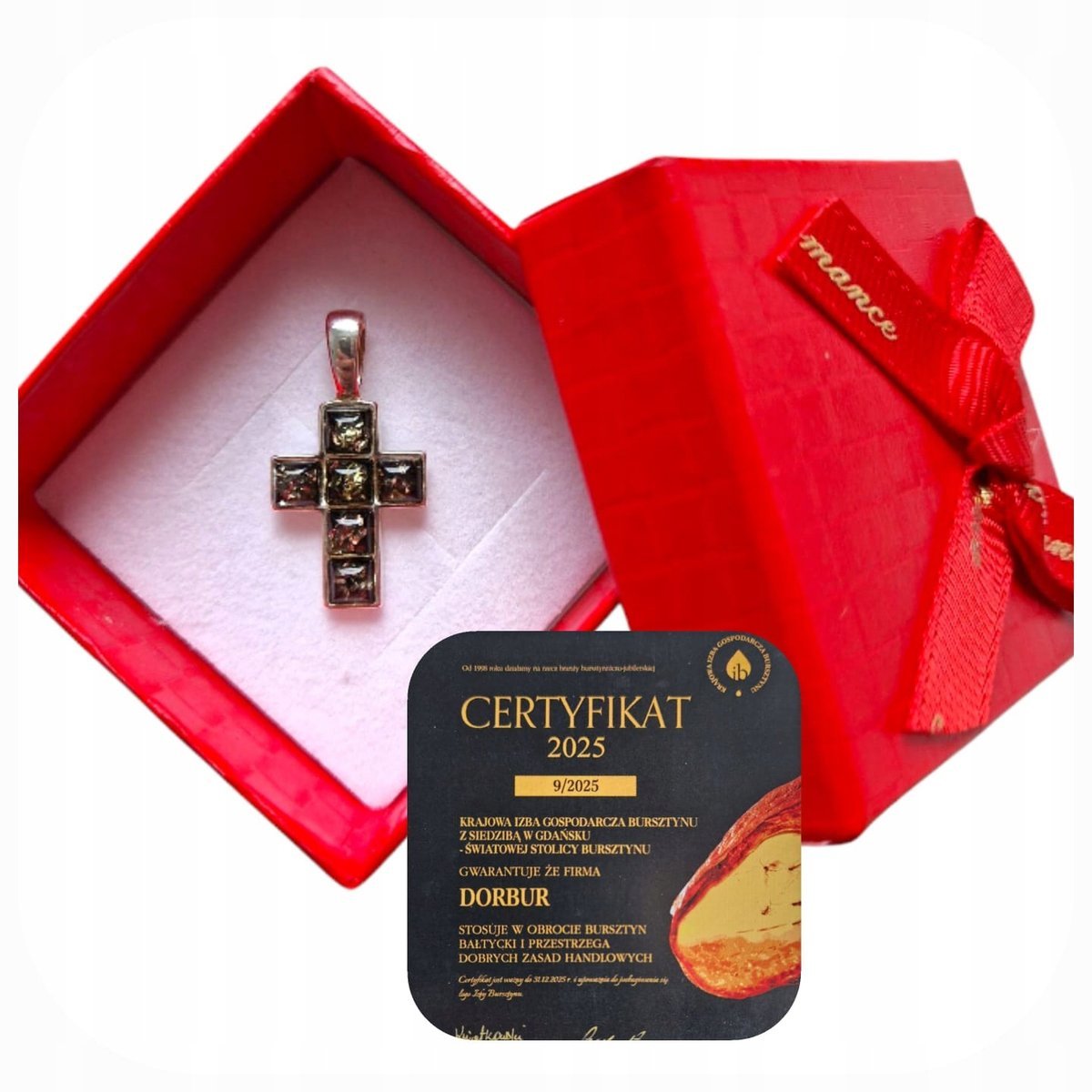Mały krzyżyk srebrny z bursztynem zielonym| krzyżyk srebrny 925
