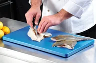 Deski do krojenia - Kesper Deska do krojenia w kolorze niebieskim zgodna z wymogami HACCP plastikowa deska do krojenia deska kuchenna deska do serwowania akcesoria kuchenne B004W24QBQ - miniaturka - grafika 1