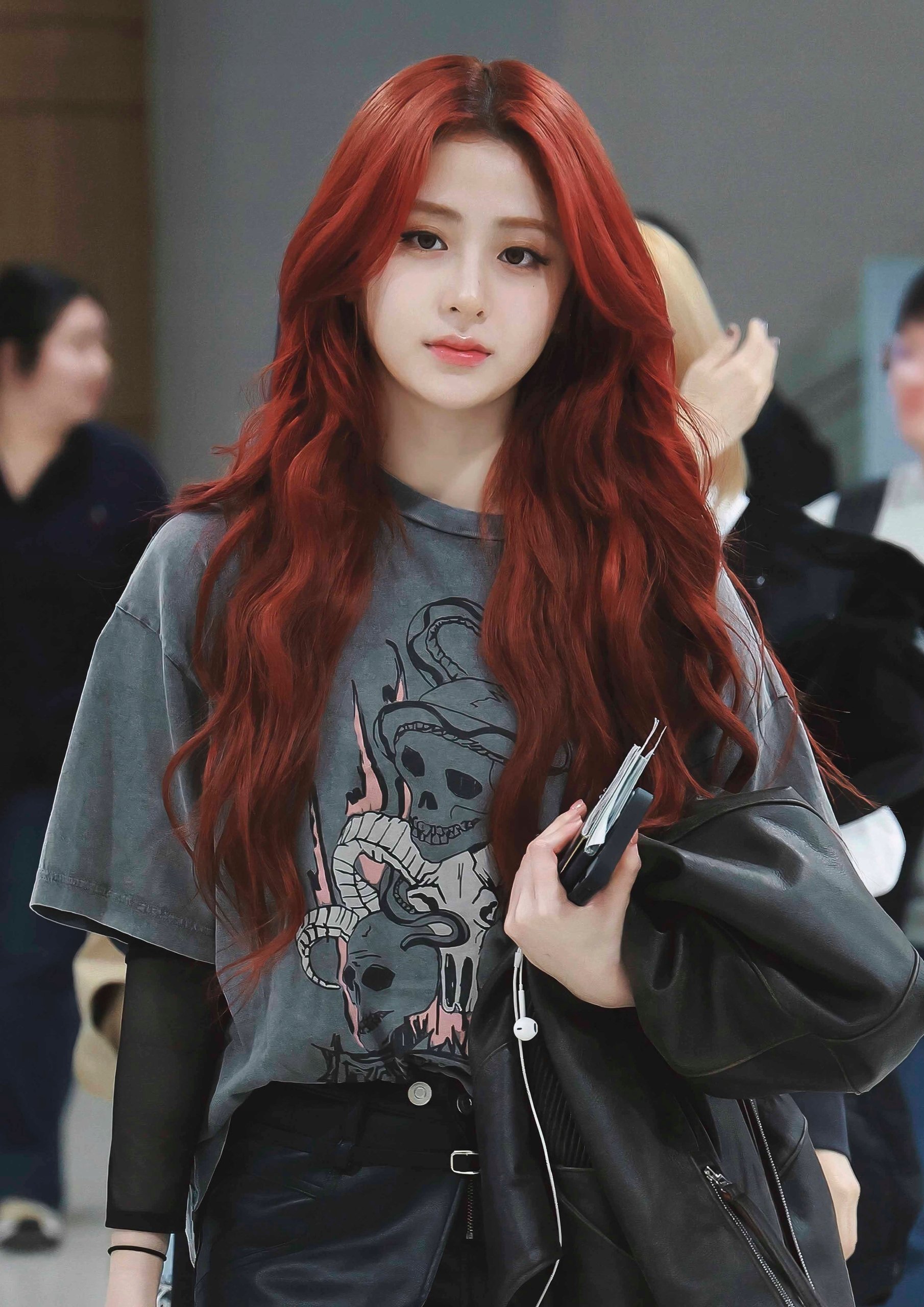 Plakat A1 Le Sserafim K-Pop Kpop Korea Muzyka Huh Yun-jin