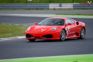 Przejazd Ferrari F430 po torze Gdańsk - Pszczółki (2 okrążenia) - Vouchery - miniaturka - grafika 1