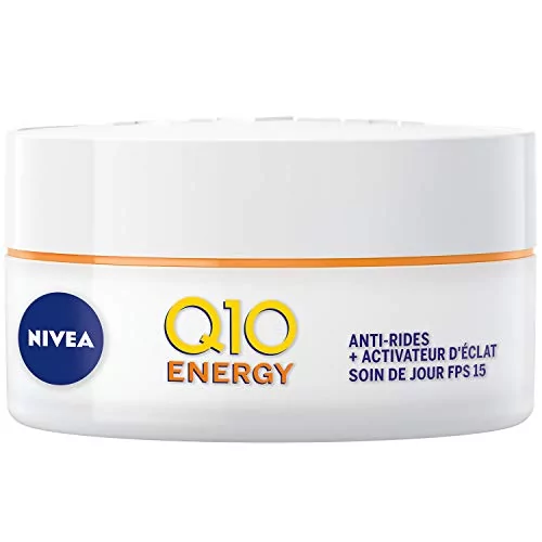 NIVEA Q10 Plus C Zabieg na dzień Przeciwzmarszczkowy + Energia FPS 15 (1x 50 ml), krem przeciwstarzeniowy wzbogacony o Q10 & Witamina C, krem nawilżający, pielęgnacja twarzy dla kobiet