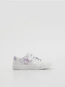 Buty dla dziewczynek - Reserved - Trampki Kuromi z imitacji skóry - biały - miniaturka - grafika 1