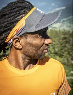 COMPRESSPORT Daszek biegowy ULTRALIGHT VISOR V2 magent/ autumn glory - Czapki i chusty sportowe damskie - miniaturka - grafika 4