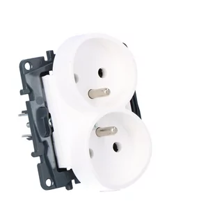 Legrand Gniazdo zasilające podwójne 2x2P+Z Niloe Step 863132 bez przesłony zaciski śrubowe białe - Gniazdka elektryczne - miniaturka - grafika 1