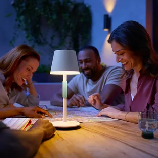 Philips Hue Go przenośna lampa stołowa LED, biała - Lampy stojące - miniaturka - grafika 2
