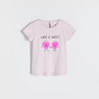 Koszulki dla dziewczynek - Reserved Reserved - Bluzka z falbankami - Różowy - grafika 1