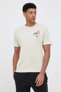 Koszulki męskie - New Balance t-shirt bawełniany kolor beżowy z nadrukiem - grafika 1