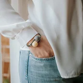 Bransoletki - Nowoczesna Bransoletka z Bursztynu Bałtyckiego - Bransoletka Bursztynowa - miniaturka - grafika 1