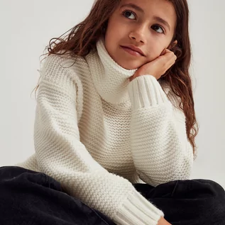 Swetry dla dziewczynek - Reserved - Sweter z golfem - Kremowy - grafika 1