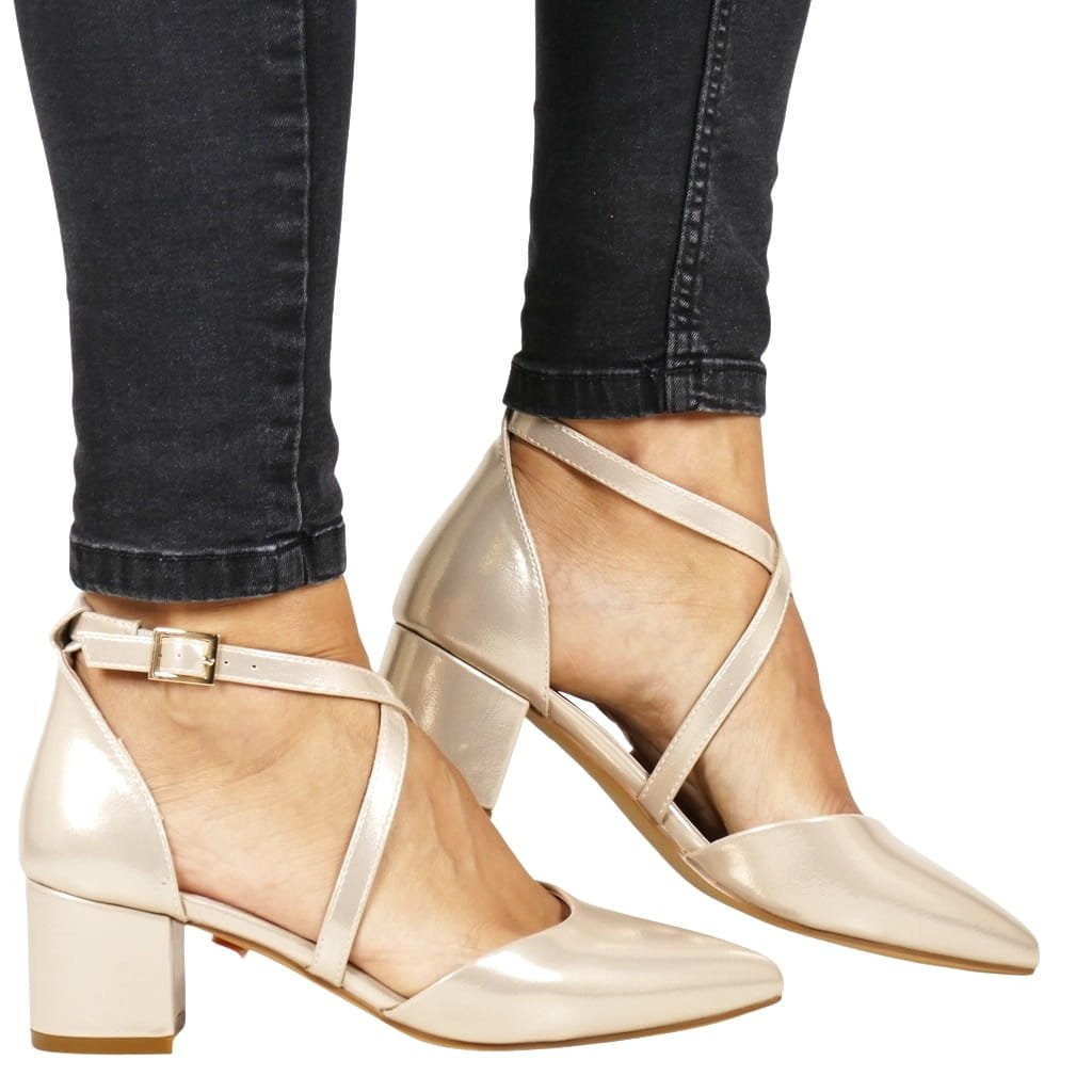 CZÓŁENKA NA NISKIM OBCASIE SERGIO LEONE 830 ZŁOTY SATYNOWY