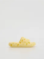 Buty dla dziewczynek - Reserved - Lekkie klapki z nadrukiem - żółty - miniaturka - grafika 1