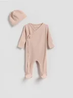 Komplety dla niemowląt - Reserved - Bawełniany komplet z czapką - brudny róż - miniaturka - grafika 1
