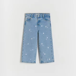 Spodnie i spodenki dla dziewczynek - Reserved - Jeansy straight z haftem - Niebieski - grafika 1