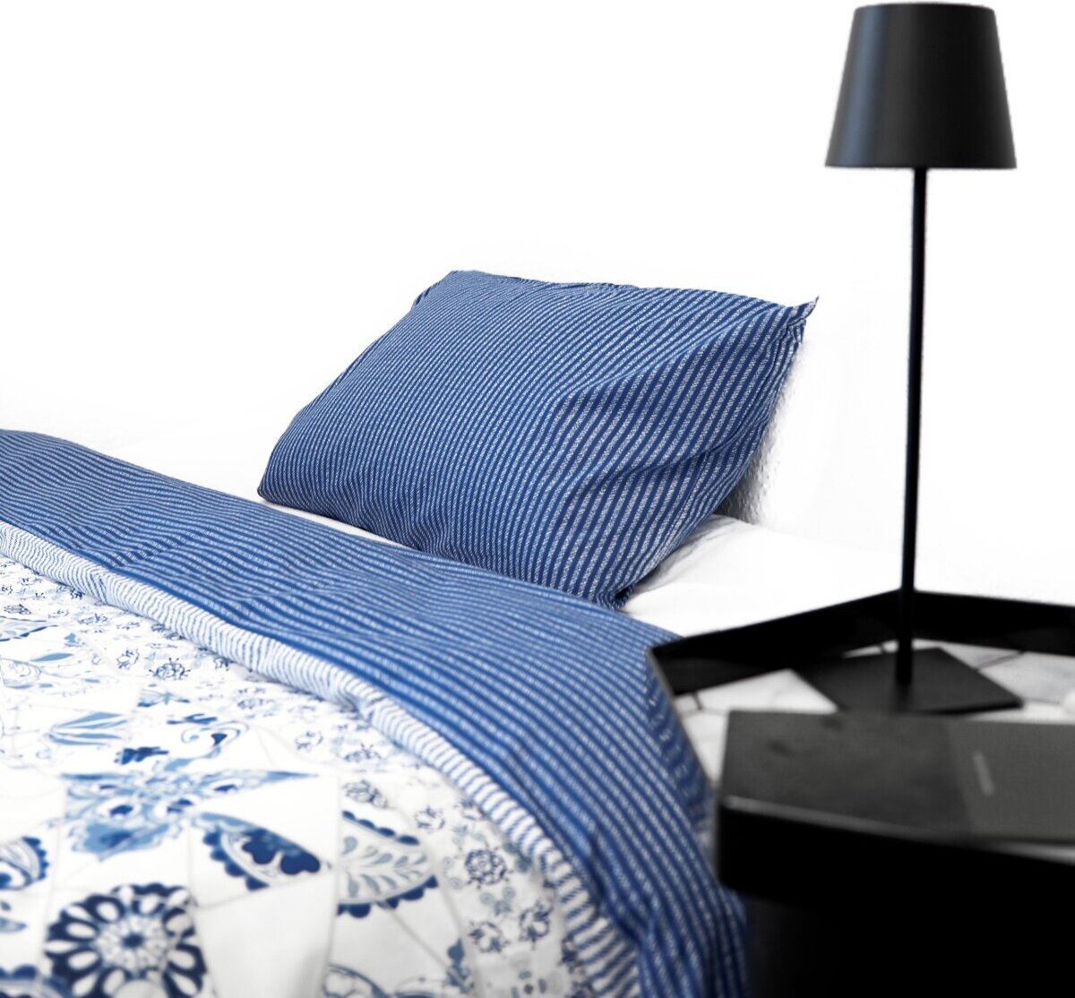 Dwustronna pościel z kwiatowym wzorem Poszewka na poduszkę i poszwa na kołdrę ze 100% bawełny 155x200 cm