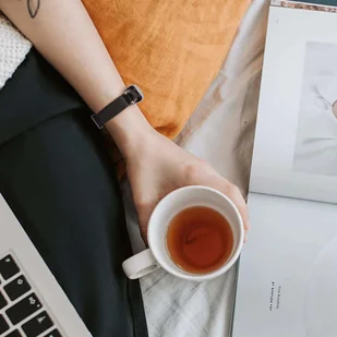 Bransoleta Milanese pasek Alogy stal nierdzewna do Xiaomi Mi Band 5/6/6 NFC Czarna - Akcesoria do smartwatchy - miniaturka - grafika 3