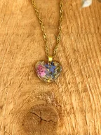 Naszyjniki - Piękny naszyjnik Serce z prawdziwymi kwiatami - miniaturka - grafika 1