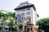 Czasopisma - Pobyt w Hotelu Mediterran w Budapeszcie - miniaturka - grafika 1