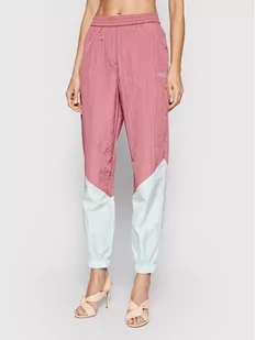 Guess Spodnie dresowe W0GA00 WC480 Różowy Comfort Fit - Spodnie sportowe damskie - miniaturka - grafika 1