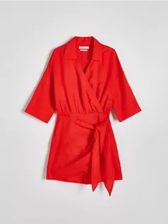 Sukienki - Reserved - Kopertowy kombinezon z wiązaniem - czerwony - grafika 1