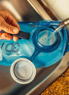 Bukłak podłużny na wodę Gregory 3D Hydro Trek 3 l - optic blue - Shakery i bidony sportowe - miniaturka - grafika 8