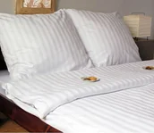 Pościel - Poszwa Adamaszkowa 160X200 Tivoli Biała Paski 1 Cm Na Zakład 30Cm 140 G/M2 Satynowo Atłasowa - miniaturka - grafika 1