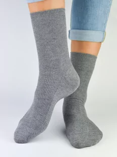 SKARPETY NOVITI SB030-M (kolor granat, rozmiar 41-45) - Skarpetki męskie - miniaturka - grafika 1